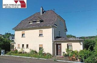 Villa kaufen in 57629 Müschenbach, Charaktervolle Villa mit Wohnfühlcharakter in ruhiger Ortsrandlage