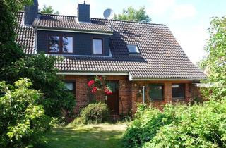 Einfamilienhaus kaufen in 25704 Meldorf, TOP-Lage: Renovierungsbedürftiges Einfamilienhaus mit Garage auf großem Grundstück in Meldorf