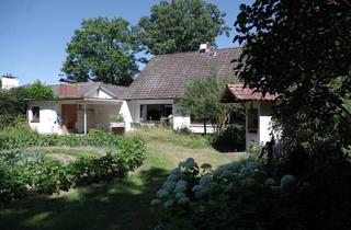 Einfamilienhaus kaufen in 21365 Adendorf, Einfamilienhaus mit solider Bausubstanz bietet einen Neustart in begehrter Lage in Adendorf