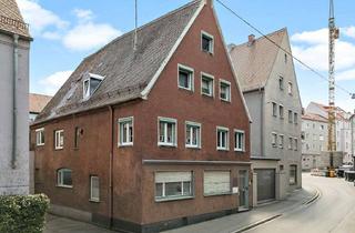 Mehrfamilienhaus kaufen in Wertachbrucker-Tor-Str., 86152 Innenstadt, Innenstadt! Entkerntes Mehrfamilienhaus mit 5 Wohnungen und großer Dachterrasse!