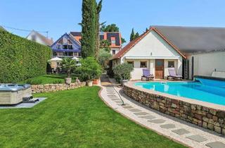 Haus kaufen in 67167 Erpolzheim, Luxuriöses Wohnen in exklusiver Feldrandlage