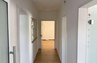 Lager mieten in Ginsterweg 19, 42781 Haan, Bürofläche mit großer Lagerfläche, 2 Eingänge, Zufahrt zur Halle u. Tor + Parkplätze