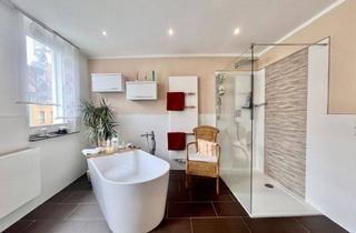 Einfamilienhaus kaufen in 08371 Glauchau, 2025-3361-Hochwertig saniertes Einfamilienhaus mit Einliegerwohnung und viel Platz in Glauchau