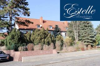 Wohnung kaufen in 06766 Bitterfeld-Wolfen, Exclusive 6 Zimmer Direktorenwohnung über 2 Ebenen - Balkon - Gäste WC - Keller - Gartenanteil