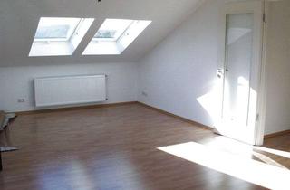 Wohnung mieten in 63868 Großwallstadt, * seit 1992 IMMO-ZAHN * NUR für SINGLE oder PAAR: Charmantes 3-Zi.Dachstudio mit SÜD-BALKON *