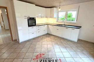 Wohnung mieten in 73066 Uhingen, Sehr schöne Wohnung, renoviert, in traumhafter Randlage mit neuer EBK + Garten + Garage + Terrasse!