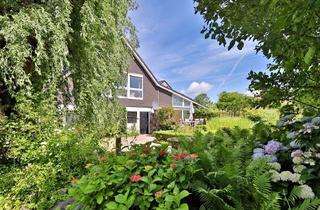 Haus kaufen in 25792 Neuenkirchen, Zwei Häuser, viele Möglichkeiten – großzügiges Immobilienensemble in ruhiger Lage von Neuenkirchen