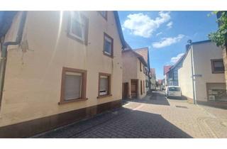 Haus kaufen in Mittelgasse 11-13, 69502 Hemsbach, 2 renovierungsbedürftige Einfamilienhäuser mit Garten in ruhiger Lage in Hemsbach