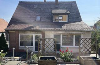 Einfamilienhaus kaufen in 91593 Burgbernheim, Burgbernheim - Einfamilienhaus mit Garten und Garage in ruhiger Wohngegend!