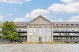 Wohnung kaufen in 10318 Berlin, Berlin - 2-Raum-Wohnung mit Dachterrasse in der ehemaligen Pionierschule