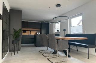 Doppelhaushälfte kaufen in 71083 Herrenberg, Herrenberg - Modernisierte, 2022 kernsanierte DHH in Kuppingen Ausbaupotential