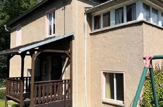 Haus kaufen in 07980 Berga, Berga/Elster - Wohnhaus in sonniger Lage