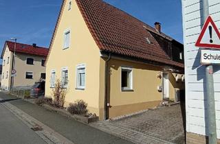 Einfamilienhaus kaufen in 91320 Ebermannstadt, Ebermannstadt - Hübsches Einfamilienhaus in ruhiger Lage - Perfekt für Familien