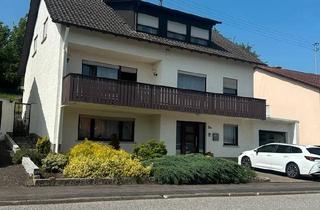 Mehrfamilienhaus kaufen in 66802 Überherrn, Überherrn - Freistehendes großes Ein-Mehrfamilienhaus in Berus von Privat