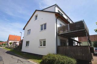 Wohnung kaufen in 92353 Postbauer-Heng, Charmant & Modern: Renovierte 3-Zimmer-Wohnung mit ländlichem Flair!