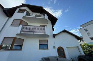 Wohnung kaufen in Ziemerweg 24, 65510 Idstein, Stilvolle, gepflegte 4-Zimmer-Dachgeschosswohnung mit Einbauküche in Idstein