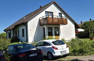 Wohnung mieten in Lotenbergweg, 73037 Göppingen, Helle und ruhige 3-Zimmer DG-Wohnung in 2 Fam.-Haus mit großem Balkon und EBK in Göppingen-Manzen