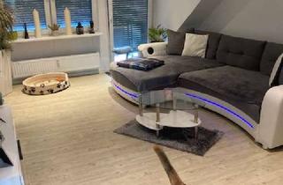 Wohnung mieten in Merkenstraße 7a, 22117 Billstedt, Dachgeschosswohnung mit Balkon und Einbauküche: Geschmackvolle 2-Zimmer-DG-Wohnung