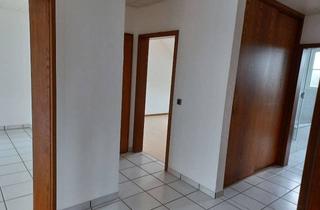 Wohnung mieten in 41352 Korschenbroich, 3 Zimmer, Küche, Diele, Bad, Gäste-WC und Balkon
