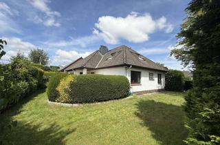 Haus kaufen in Wiesengrund, 22145 Stapelfeld, Großzügiges Ein- bis Zweifamilienhaus mit Garten, Garage, Keller, Billardzimmer mit Bar.