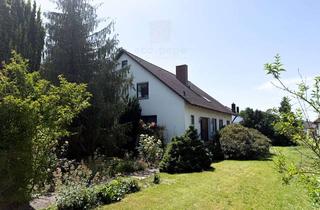 Haus kaufen in 86756 Reimlingen, Vielfältig nutzbares Zweifamilienhaus in bester Lage in Reimlingen