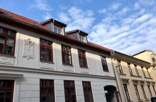 Wohnung mieten in 19055 Schelfstadt, Stilvolle 2-Raum-Wohnung in Schwerin