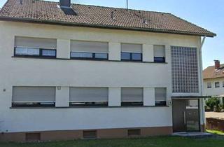 Wohnung mieten in Steinhauerstraße, 76476 Bischweier, Geschmackvolle, modernisierte 2-Zimmer-Wohnung mit geh. Innenausstattung mit Balkon und EBK