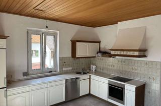 Wohnung mieten in Hauptstraße 17, 86850 Fischach, Attraktive und vollständig renovierte 3,5-Raum-Wohnung in Fischach