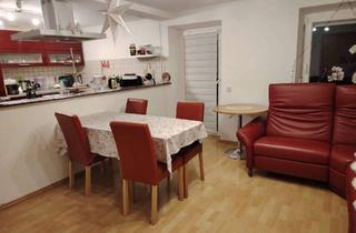 WG-Zimmer mieten in 87437 Kempten, Zimmer in einer großzügigen 3-er WG. An Nicht Raucher, Frau