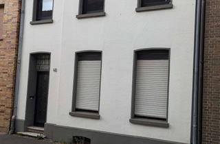 Haus kaufen in Rheinstraße 48, 46509 Xanten, POTENZIAL !!! Geräumiges Stadthaus mit Sanierungsbedarf, GS bis zum Ostwall mit möglicher Bebauung
