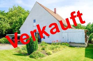 Einfamilienhaus kaufen in 32609 Hüllhorst, Hüllhorst - Einfamilienhaus mit viel Potenzial auf ca. 2.500 m² Grundstück!