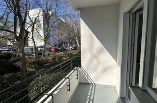 Wohnung kaufen in 13403 Berlin, Berlin - Eltern kaufen für die Kinder - Reinickendorf-Tegel - 2 Zi - SOFORT FREI - West-Balkon