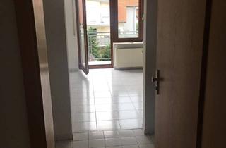 Wohnung mieten in Theodor Heuss Straße 11, 69226 Nußloch, Angenehme, gepflegte 1-Zimmer-Dachgeschosswohnung mit Balkon und Einbauküche in Nußloch