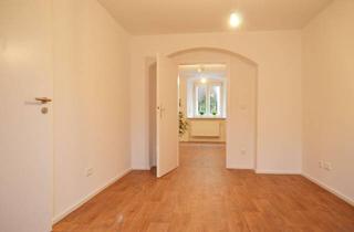 Wohnung mieten in Emil Ott Str, 93309 Kelheim, Schöne Single-Wohnung im Herzen der Altstadt, zwei Zimmer, Terrasse, EBK