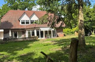 Haus kaufen in 19249 Lübtheen, Attraktives Architektenhaus für 2 Familien in ruhiger Lage-provisionsfrei