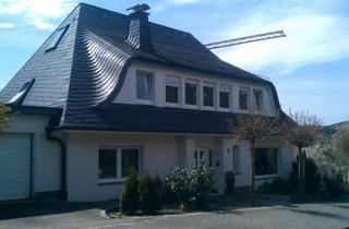 Haus mieten in 59846 Sundern, Großzügiges Einfamilienhaus (218m²) mit Einliegerwohnung (52m²)