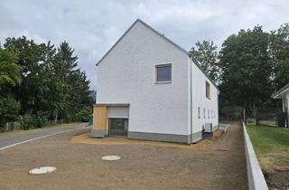 Haus mieten in Holländerstraße 20, 06667 Weißenfels, Geräumiges 6-Zimmer-Architektengebäude mit gehobener Innenausstattung und EBK in Weißenfels
