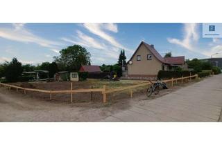 Grundstück zu kaufen in 17139 Malchin, Bauen in Mecklenburg-Vorpommern: Voll erschlossenes Eckgrundstück mit Baugenehmigung in Malchin