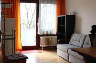 WG-Zimmer mieten in Ferdinand-Weiß-Str., 79106 Stühlinger, Helles Zimmer in 2er WG zur Zwischenmiete, Frauen-WG