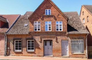 Anlageobjekt in 19205 Gadebusch, Handwerkerobjekt: Sanierungsbedürftiges REH mit Charme und Denkmalschutz