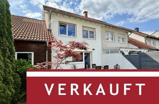 Doppelhaushälfte kaufen in 59439 Holzwickede, Holzwickede: Ein absolutes Raumwunder - Vermietete Doppelhaushälfte in guter Lage!