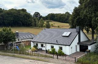 Einfamilienhaus kaufen in 23881 Breitenfelde, Breitenfelde - Traumhaftes Bungalow in Alt Mölln - Ruhe, Natur und Komfort pur!