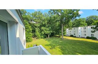 Wohnung kaufen in 38448 Wolfsburg, Wolfsburg - Sanierte 2 Zimmer Eigentumswohnung am Rabenberg am Wald