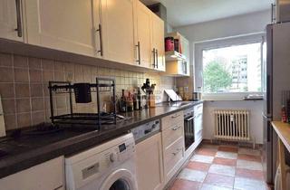 Wohnung kaufen in 60598 Frankfurt, Frankfurt am Main - Top!! 4-Zimmer-Wohnung mit Stellplatz, Einbauküche und Loggia