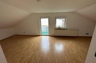 Wohnung mieten in 74855 Haßmersheim, Marko Winter Immobilien - Hochhausen: schöne 2-Zimmer-Wohnung im Dachgeschoss mit Balkon