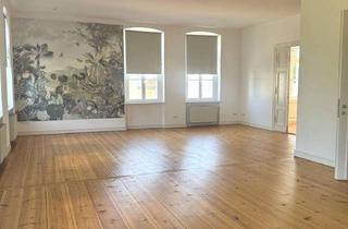 Wohnung mieten in Bahnhofstraße 26, 16303 Schwedt, Großzügige Altbauwohnung mit offener Küche