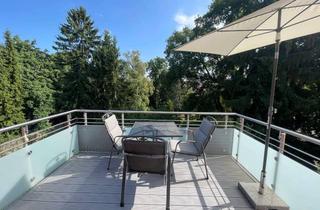 Wohnung mieten in 90480 Gleißhammer, 2021 sanierte 3-Raum-Maisonette-Wohnung mit ~10 m2 Balkon ins Grüne und Einbauküche in Nürnberg