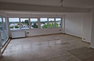 Wohnung mieten in Robert-Bosch-Str, 73760 Ostfildern, Großzügige 6-Raum-Wohnung mit möglichem Büro +EBK in Ostfildern-Nellingen