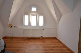 Wohnung mieten in 96050 Bamberg, Bamberg-Nähe Marienplatz: schöne 2,5-Zi.-Altbau-DG-Wohnung mit Balkon