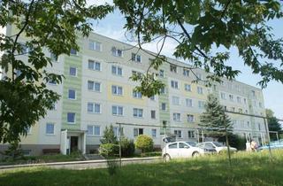 Wohnung mieten in Dietrich-Bonhoeffer-Straße 99, 06712 Zeitz, Wohnen im Mieterstrom-Objekt in Zeitz - 2-Raum-Wohnung
